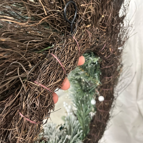 26” Snow White green and soft golds with pine cones and floral mixed wreath - Picture 10 of 12